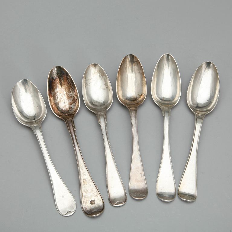 SKEDAR, 6 stycken snarlika, olika mästare, Sverige 1700-talets slut. Total vikt ca 400 gram.