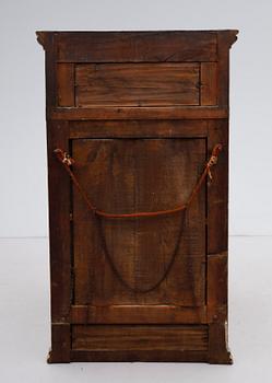 SPEGEL, sengustaviansk, 1800-talets första hälft.