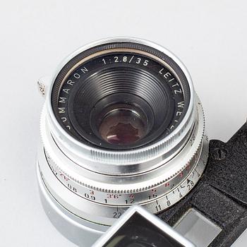 A LEICA M3, 1954, with objectives and accessoaries.