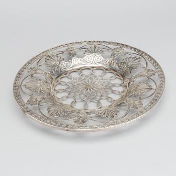 A Swedish 20th century silver and glass dish mark of WA Bohlin Stockholm 1920 diam ca 30,5 cm.