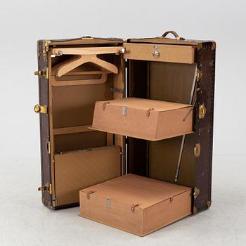 Eight parts memorabilia from the Swedish American Line.