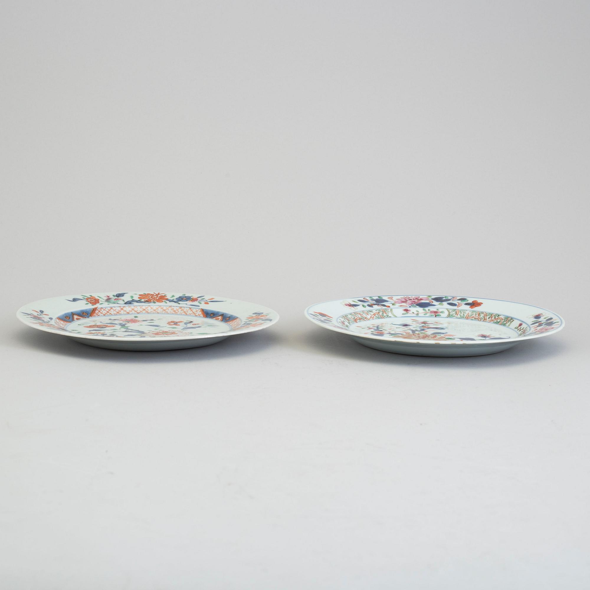 Two famille rose export porcelain plates, Qing dynasty, Qianlong (1736-95).