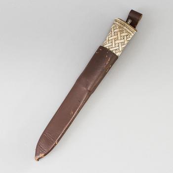A knife marked Stig Borlind Morjärv 1916.