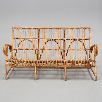 KORGSOFFA samt BORD, 1950-tal.