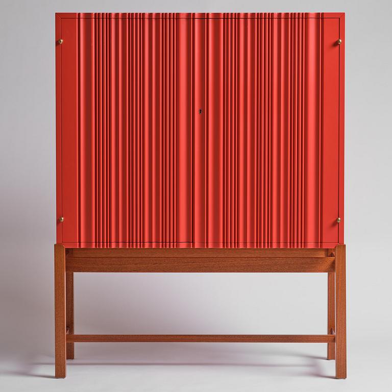 Josef Frank, a cabinet model 2192, Firma Svenskt Tenn, post 1985.