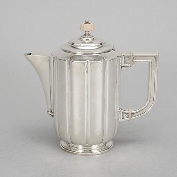 KAFFEKANNA, silver, oidentifierade, otydliga stämplar, 1900-tal. Vikt ca 612g.