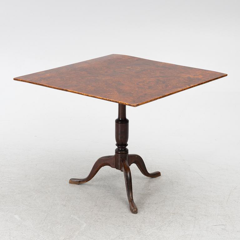 A folding table, Mälardalen, first half of the 19th century.