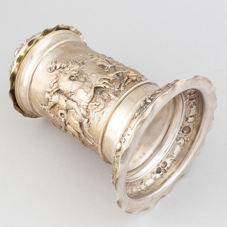 K. Andersson, dryckeskanna, silver, 1800-tal. Barock-stil.