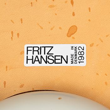 Arne Jacobsen, stolar, 8 st, "Sjuan", Fritz Hansen, Danmark, 1980-tal.