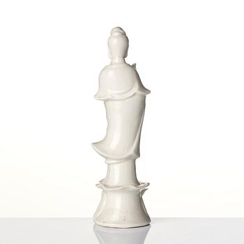 A blanc de Chine figure of a Guanyin, late Qing dynasty, 19th century.