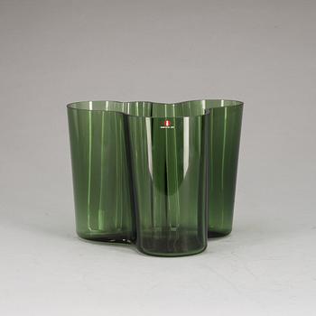 VAS, "Savoy" glas, sign. och numr 7660/8000. Alvar Aalto, Iittala.