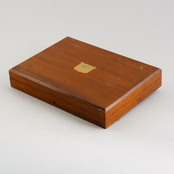 FISKBESTICK, 23 delar, nysilver, Walker & Hall, 1900-talets första hälft.