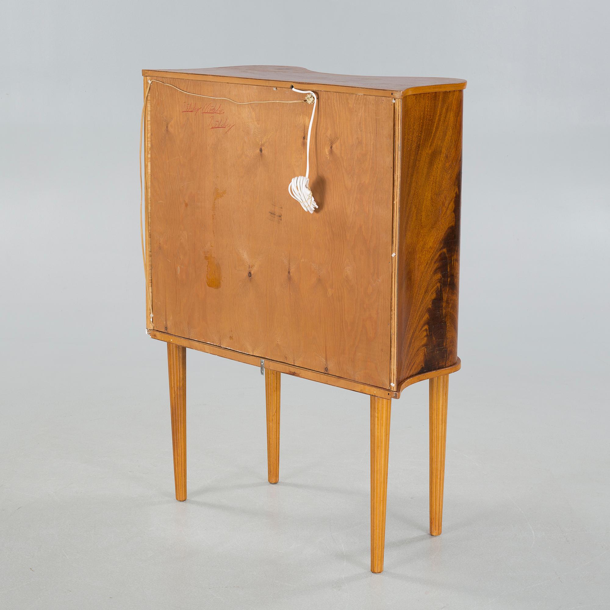 A 1940s Swedish modern cocktail cabinet by AB Rödeby möbler, Sweden.