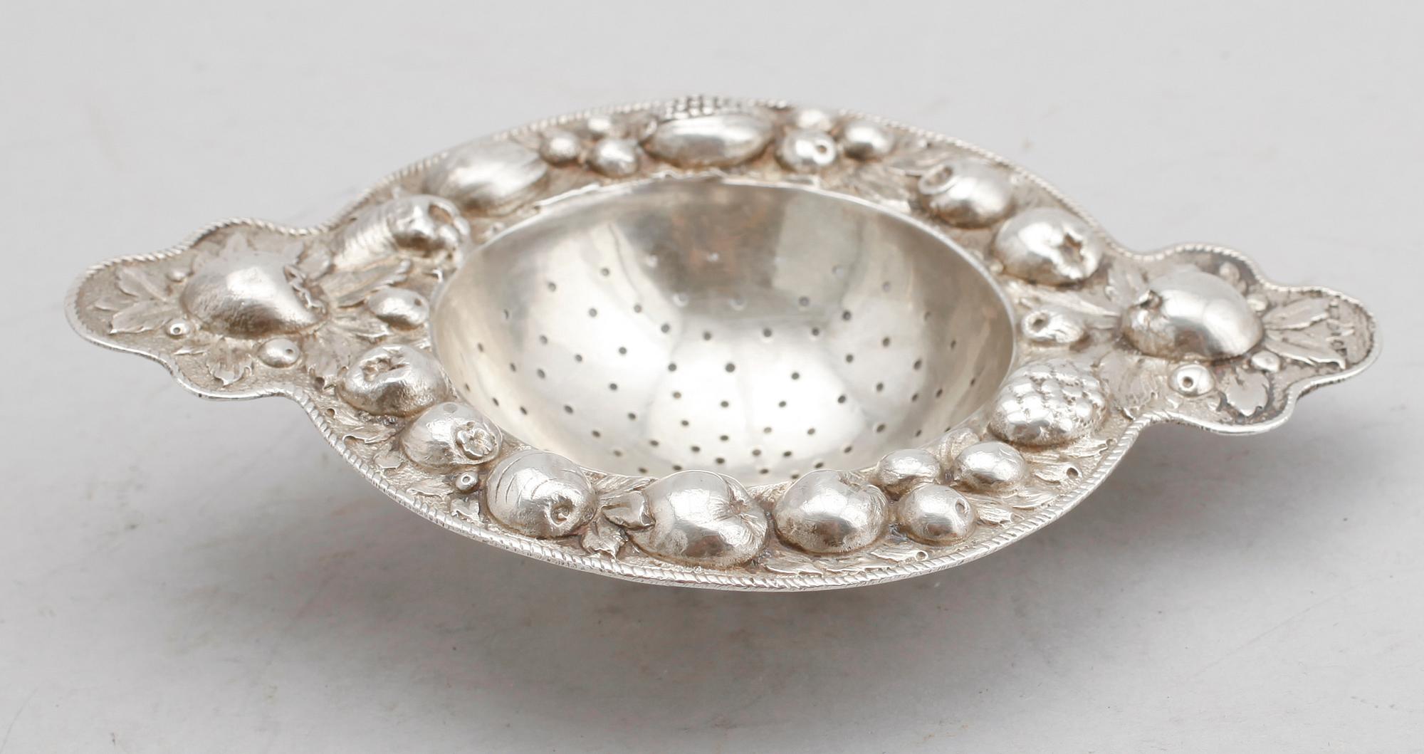 TESIL, silver, David Andersen, 1919. Vikt ca 83 g.