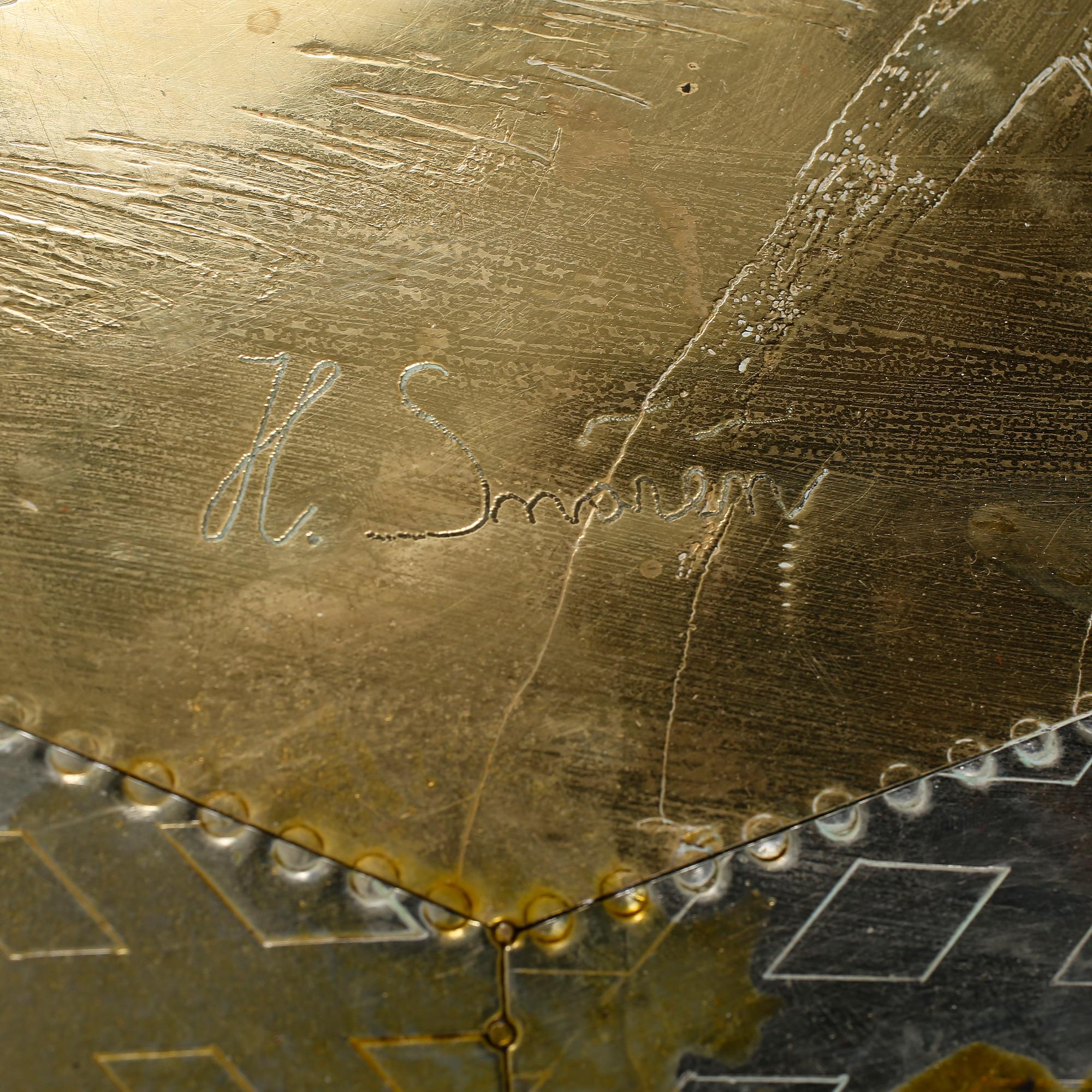 SOFFBORD, mässing signerat Harry Snören. 1970-tal.