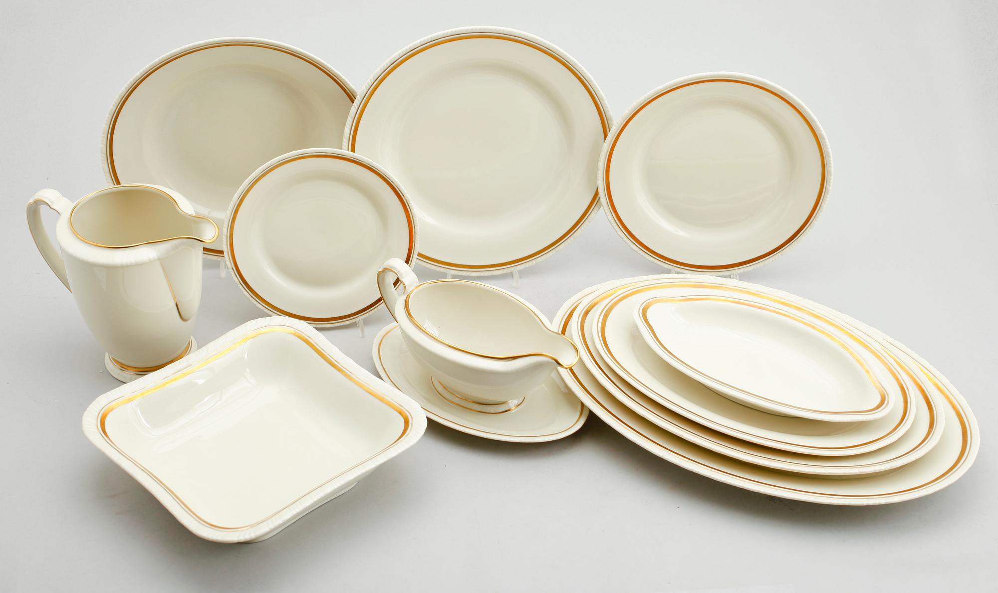 MATSERVIS, 58 delar, porslin, Hackefors, 1900-talets mitt.