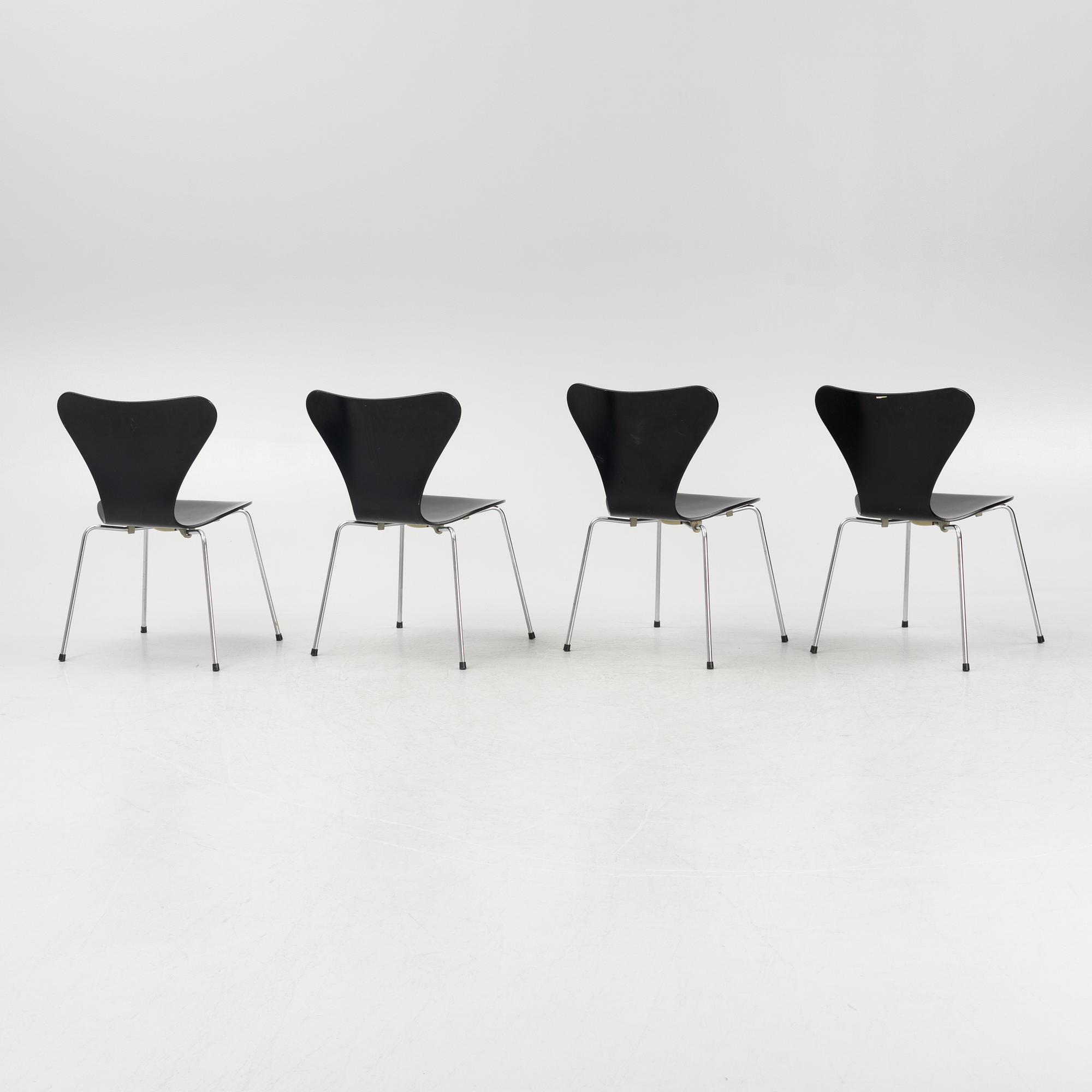 Arne Jacobsen, stolar, 4 st, "Sjuan", Fritz Hansen, Danmark.