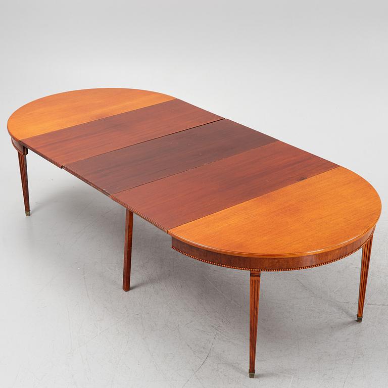 Matbord, gustaviansk stil, 1900-tal.