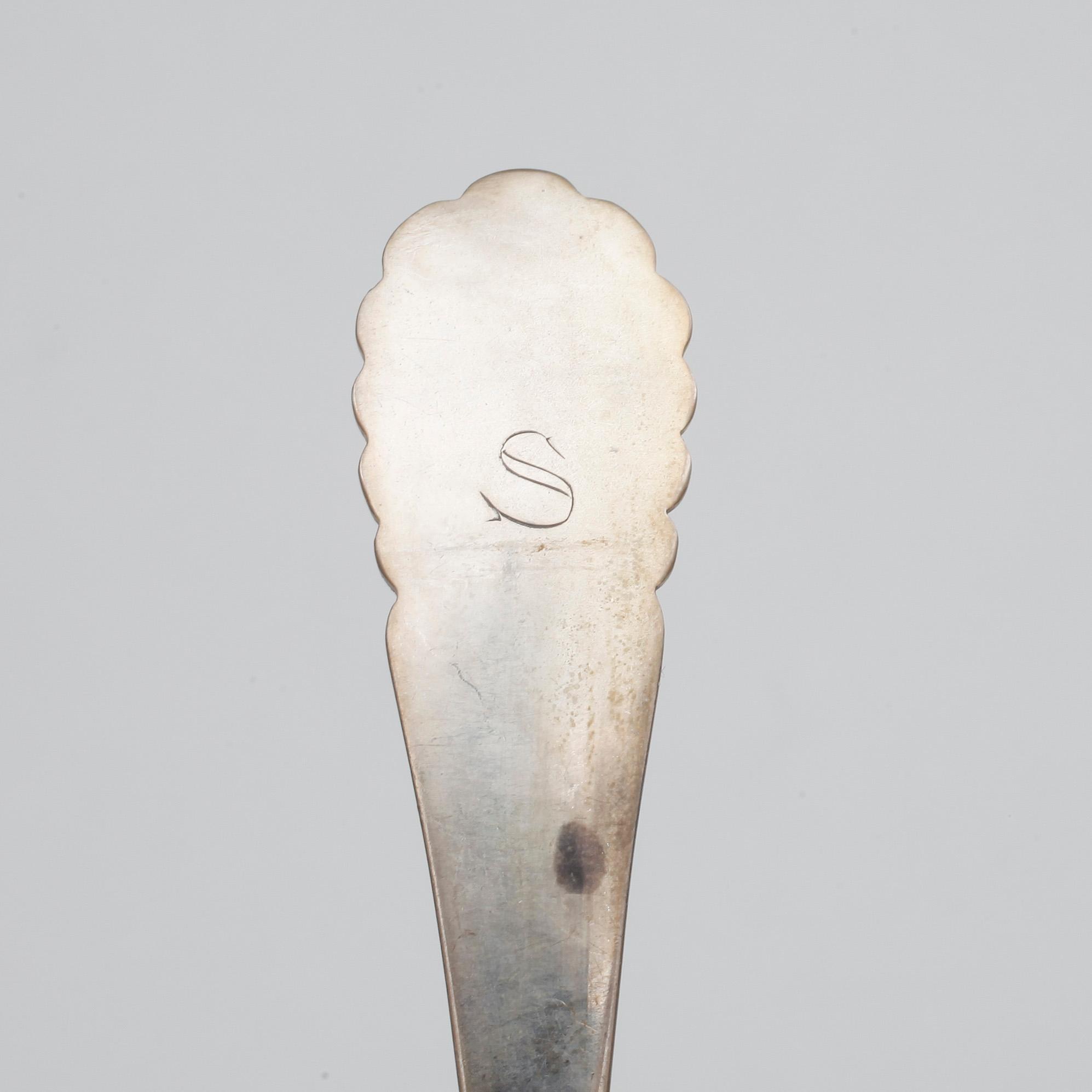 BESTICKSERVIS, 18 delar, silver, snäckmodell, KG Markströms Guldsmeds AB, Uppsala 1930-tal. Total vikt 1069 gr.