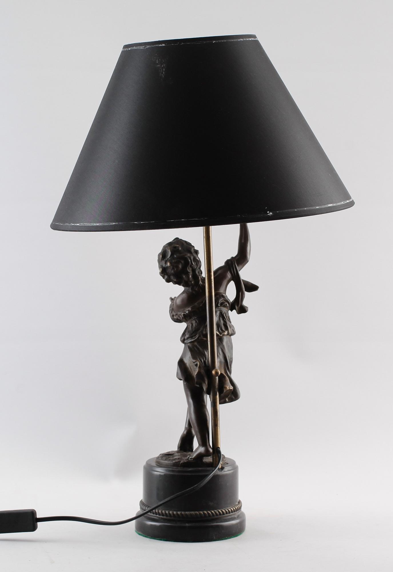 BORDSLAMPA, patinerad brons, samtida.