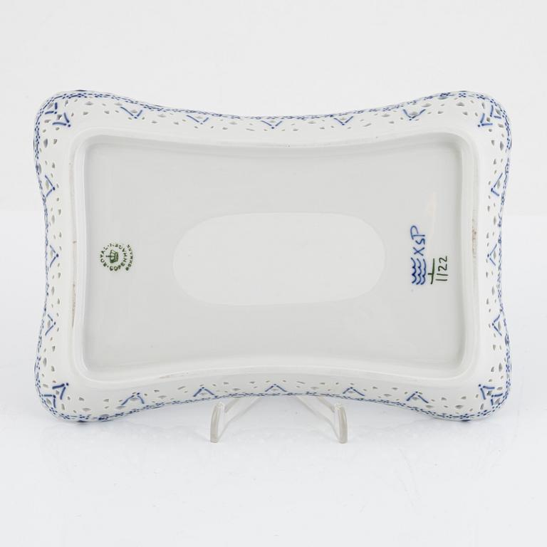 A full-lace 'Musselmalet' porcelain serving dish, Royal Copenhagen, Denmark 1969-1973.