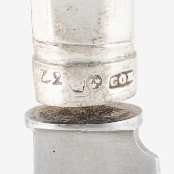 Matknivar, 12 st, silver, Carl Gustaf Hagbeck, Stockholm, 1806 (en 1830).