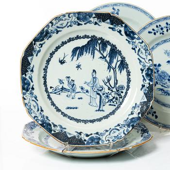 Tallrikar, 10 st, kompaniporslin, Kina, Qingdynastin, Qianlong (1736-95).