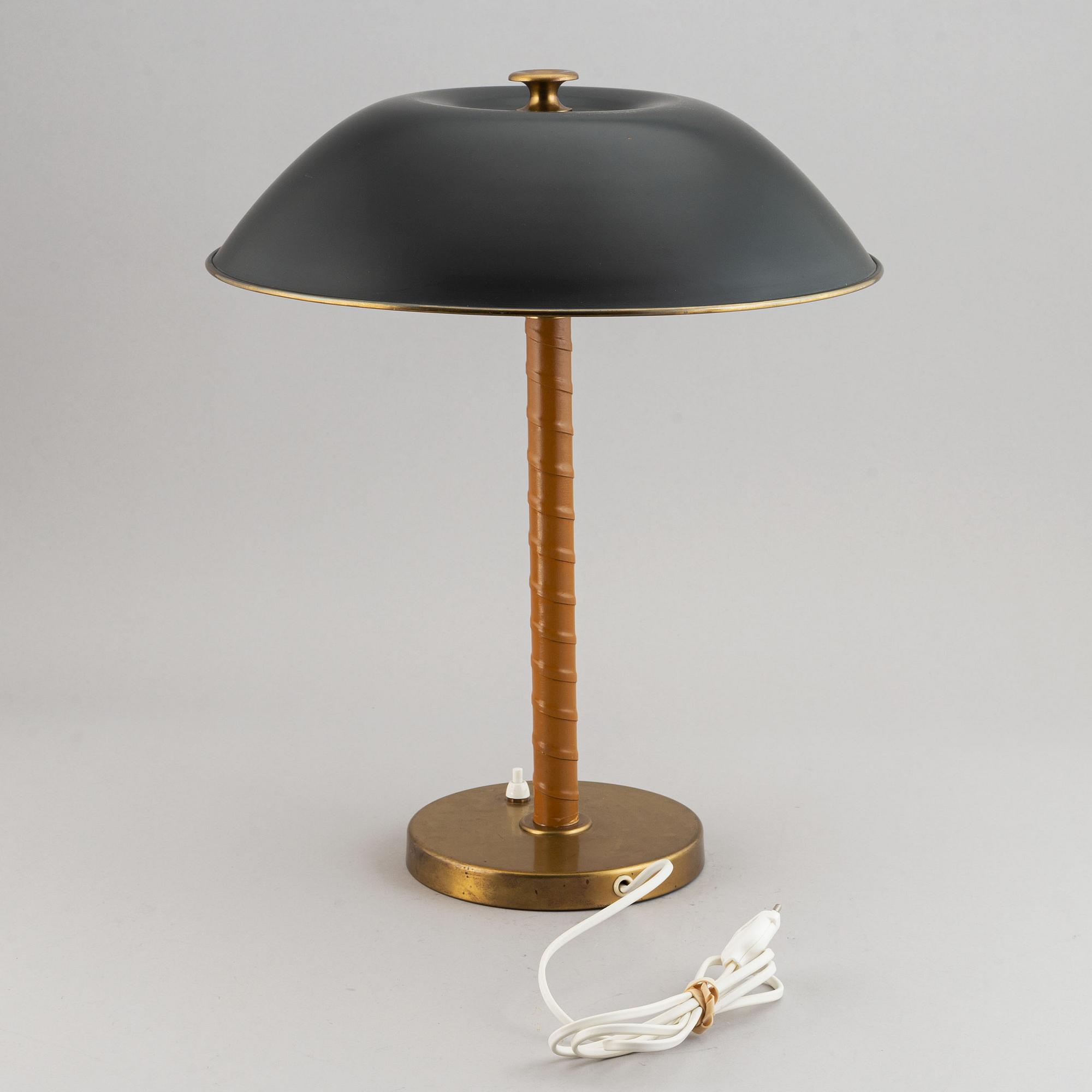 A 1940´s table lamp from Böhlmarks.