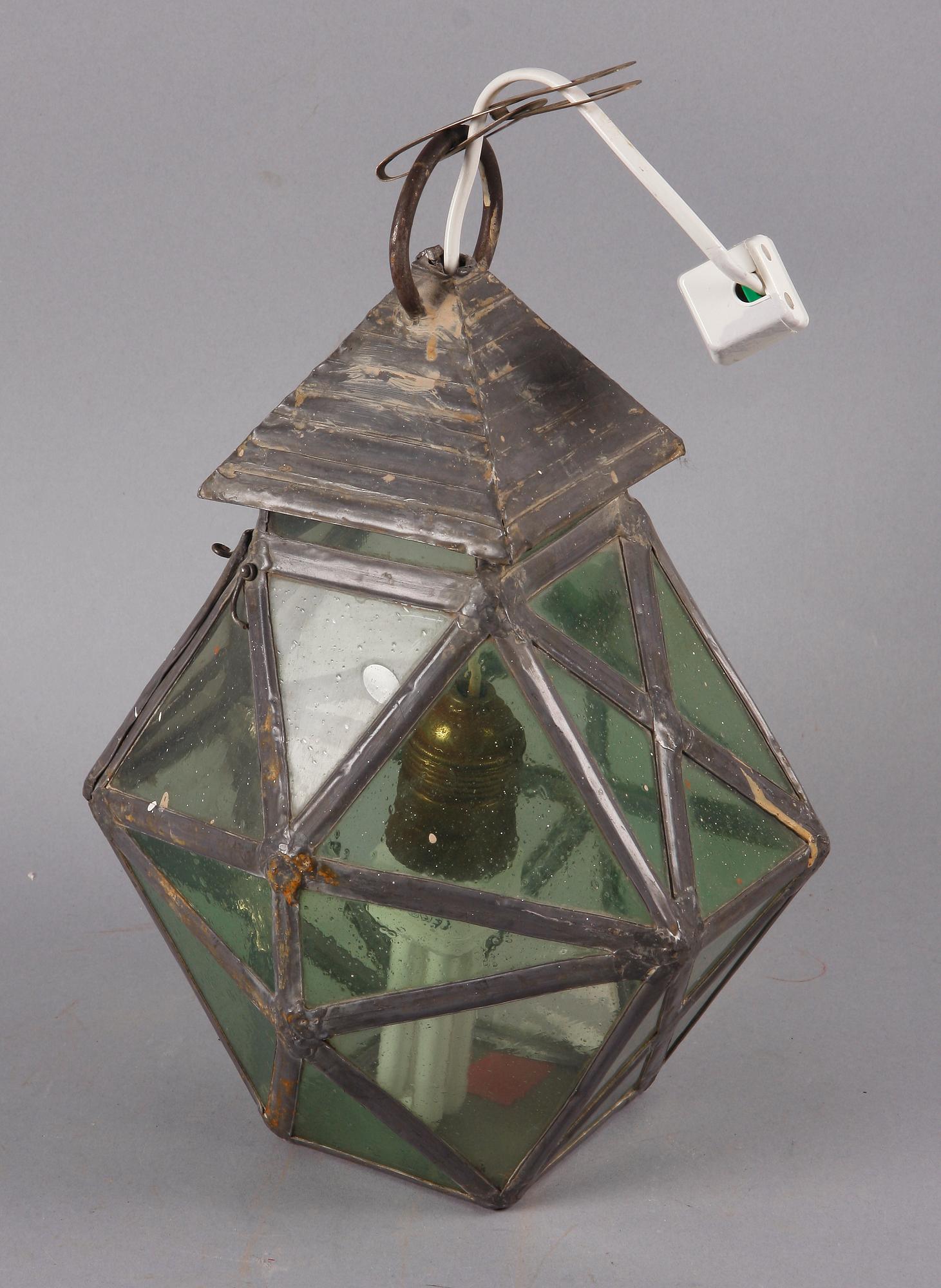 TAKLYKTA, glas och bly, 1800/1900-tal.