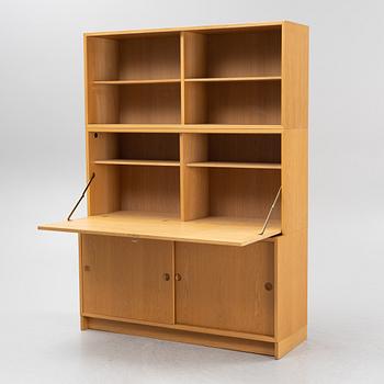 Børge Mogensen, a set of oak veneered bookcases, cabinets and drawers.