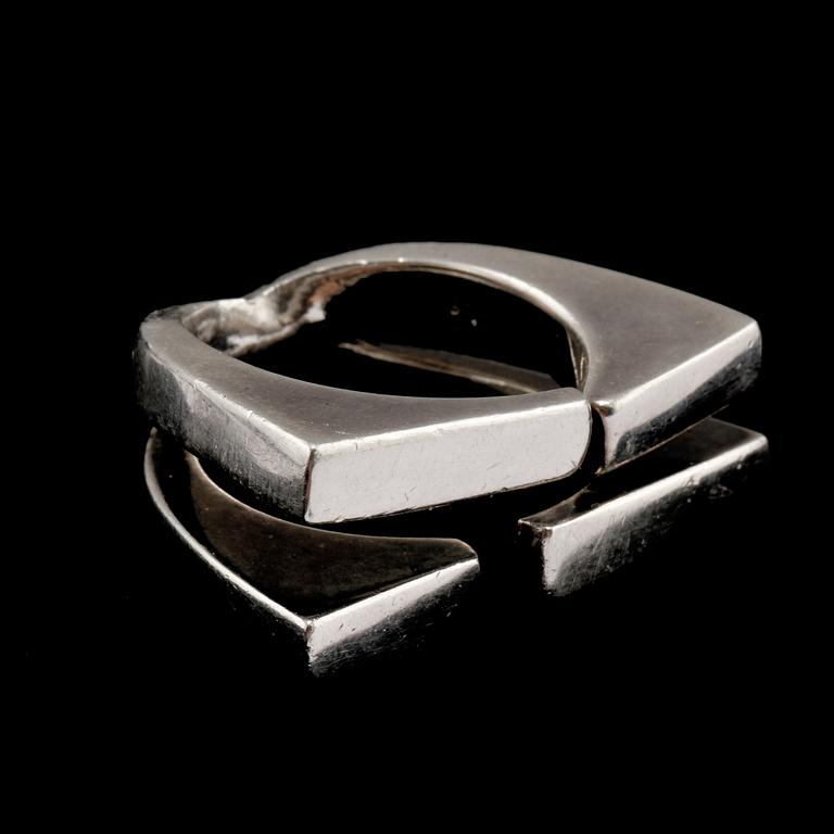RING, sterlingsilver, 1900-talets andra hälft.  Vikt 17 g.