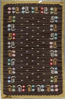 MATTA, rölakan, Sofia Widén, sign SW, omkring 1900-talets mitt 206x193 cm.