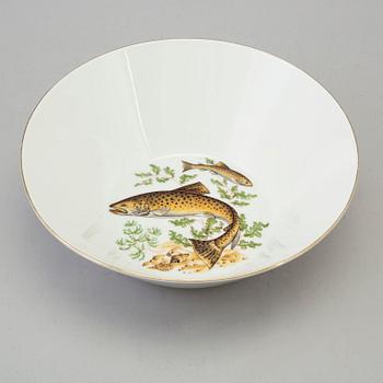 A 9 pieces second half of the 20th century porcelain table ware from Porzellan-Manufaktur Händel, Bavaria, Germany.