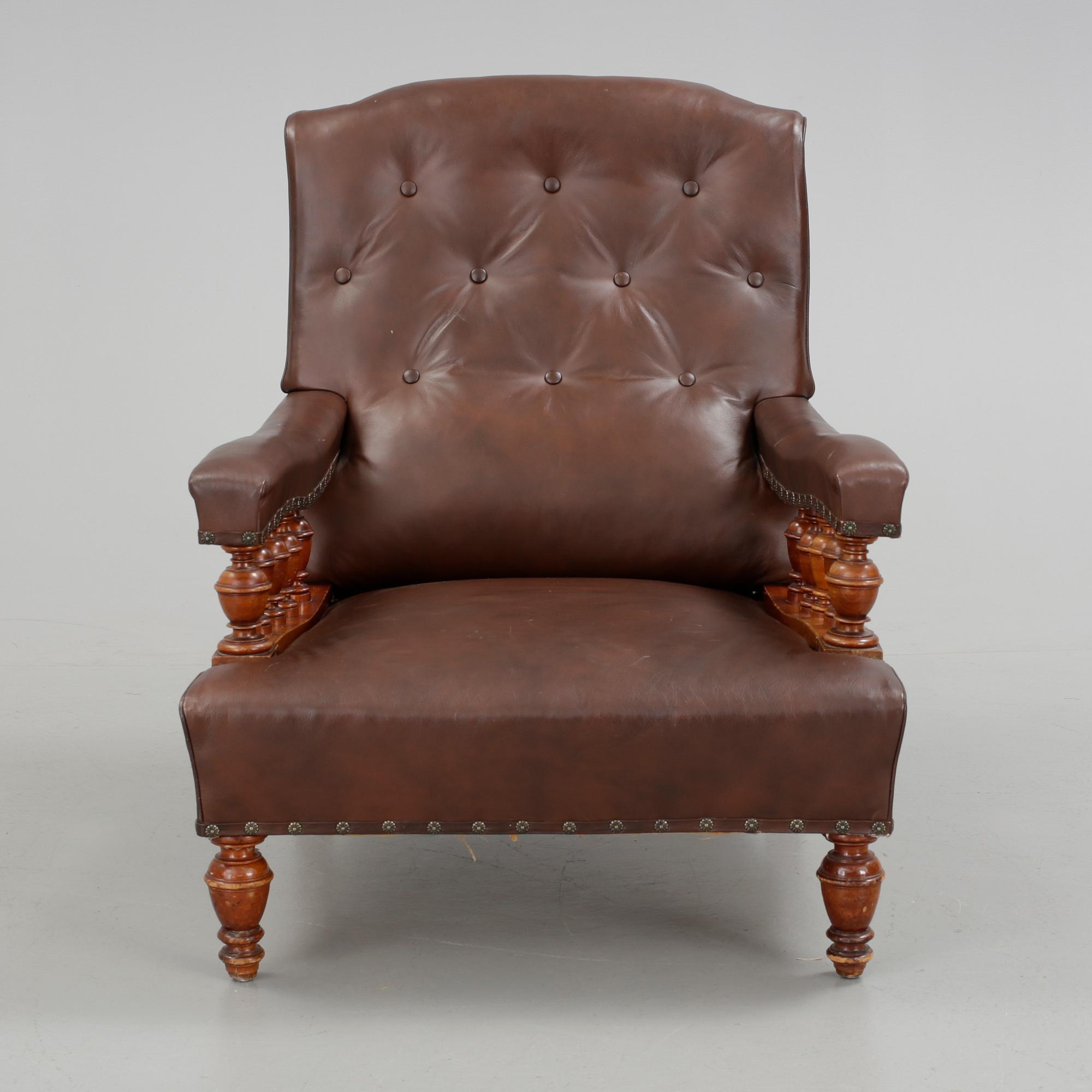 BALUSTRADFÅTÖLJ, 1900-tal.