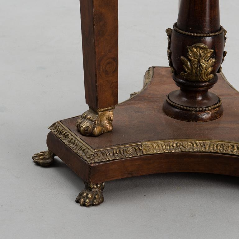 An early 20th century pedestal.