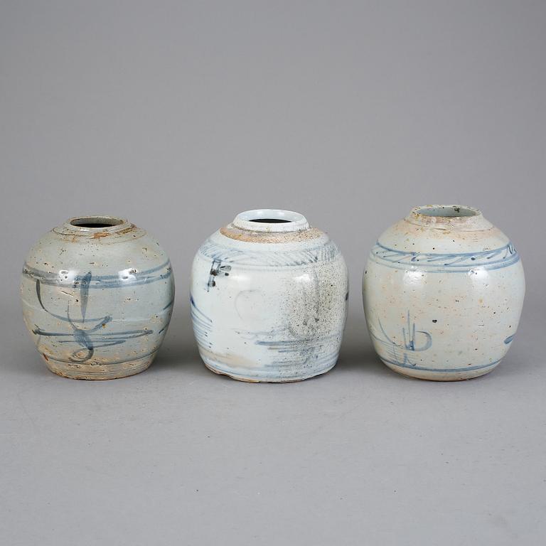 BOJANER, lergods, 3 st. 1800-tal.