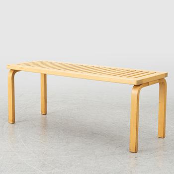 Alvar Aalto, Bänk, modell 153A, Artek, Finland.