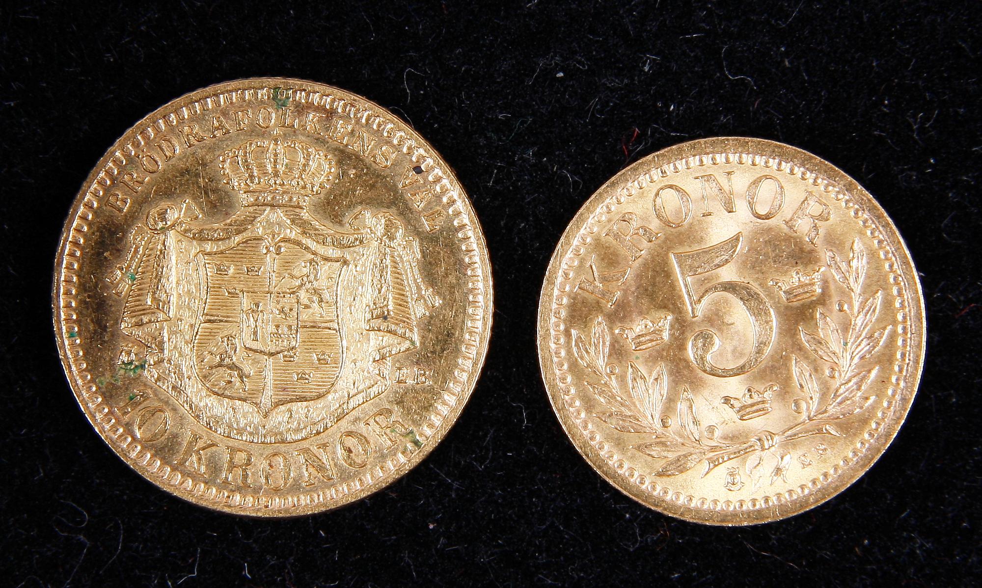GULDMYNT, 10 Kr resp 5 Kr, 1883 resp 1901. Vikt 7 gram.