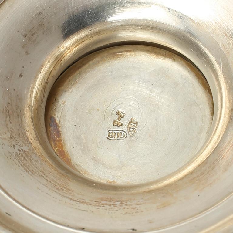 SOCKERSTRÖARE, silver. Italienska stämplar, 1900-tal. Vikt 221 gram.