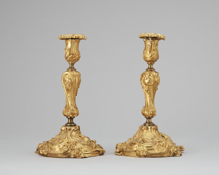 A pair of late 19th cent candelsticks.