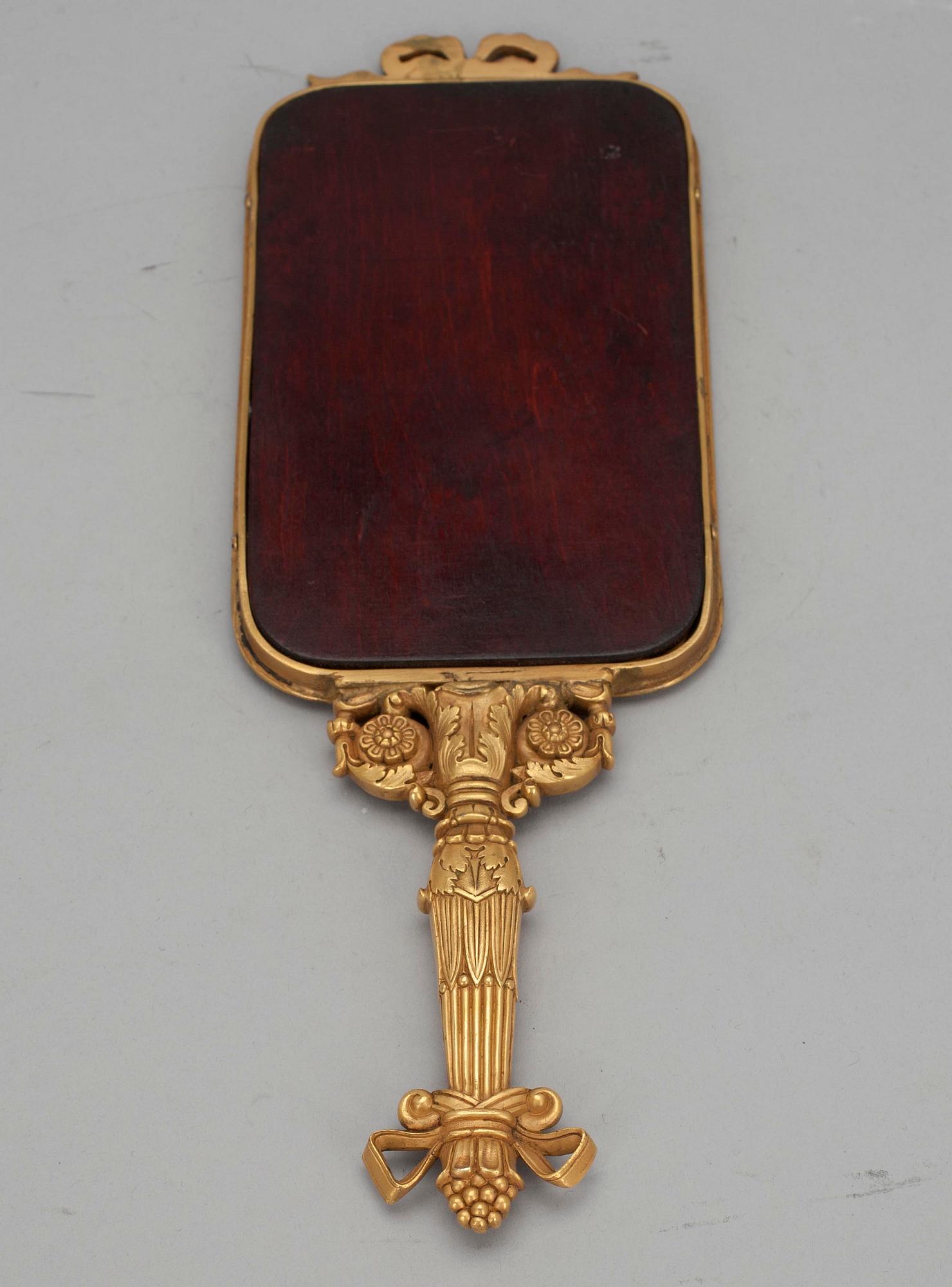 OLJELAMPA, tenn samt SPEGEL, förgylld brons, 1800-tal.