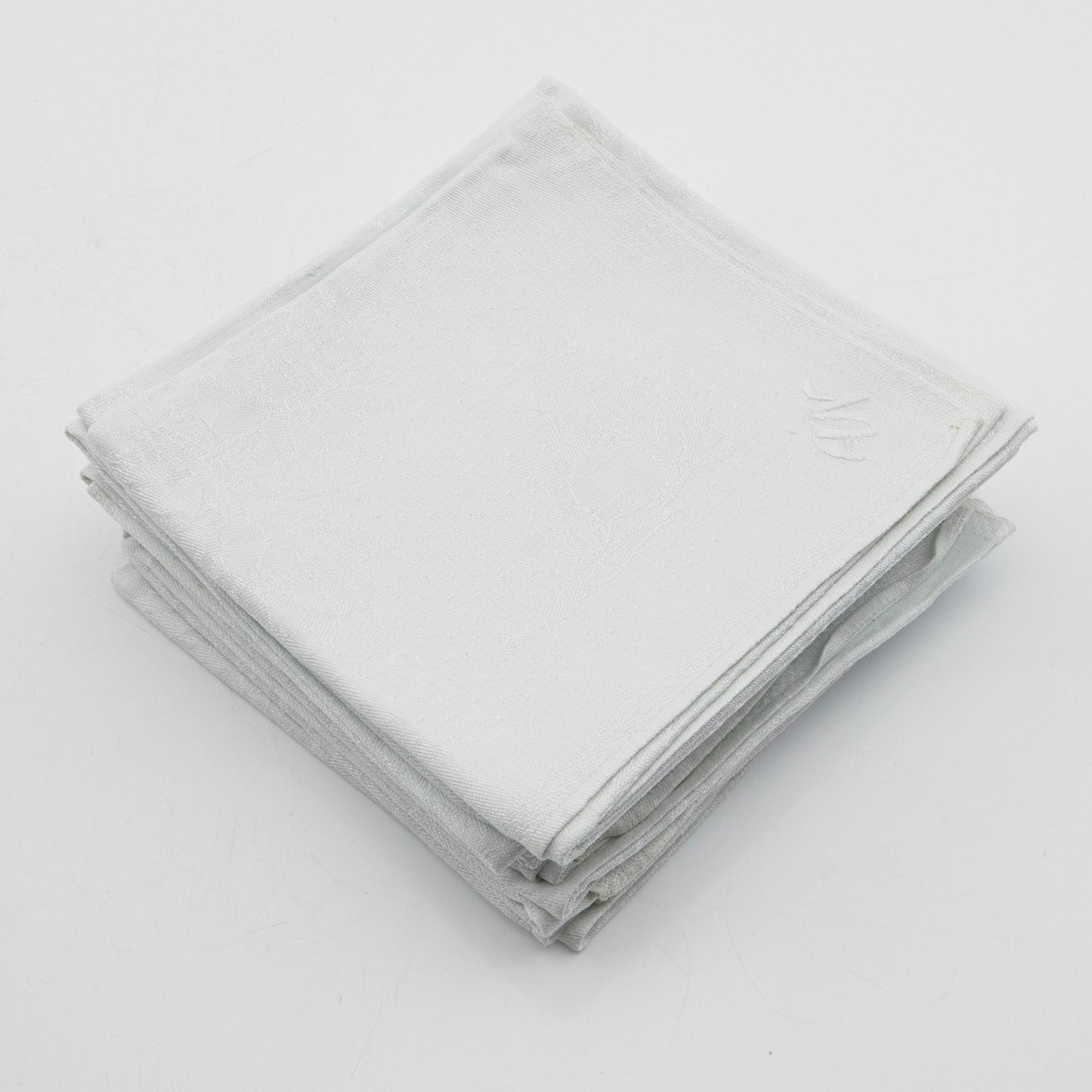 Napkins a total of 73 pcs damask various patterns first half of the 20th century.