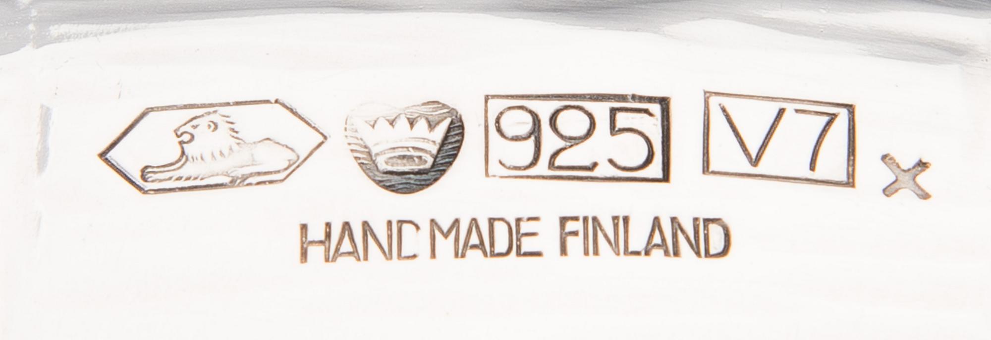 EVA HIDSTRÖM, SKÅL. Sterling silver och emalj. Hopeakeskus, Tavastehus 1974.