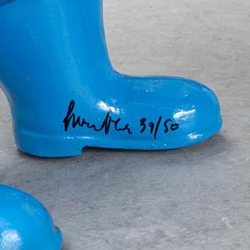 William Sweetlove, "Cloned blue father pig" (Blue).