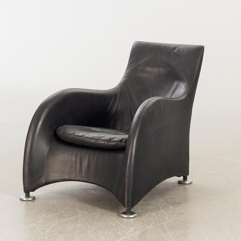GERARD VAN DEN BERG, a Loge armchair late 1900's.