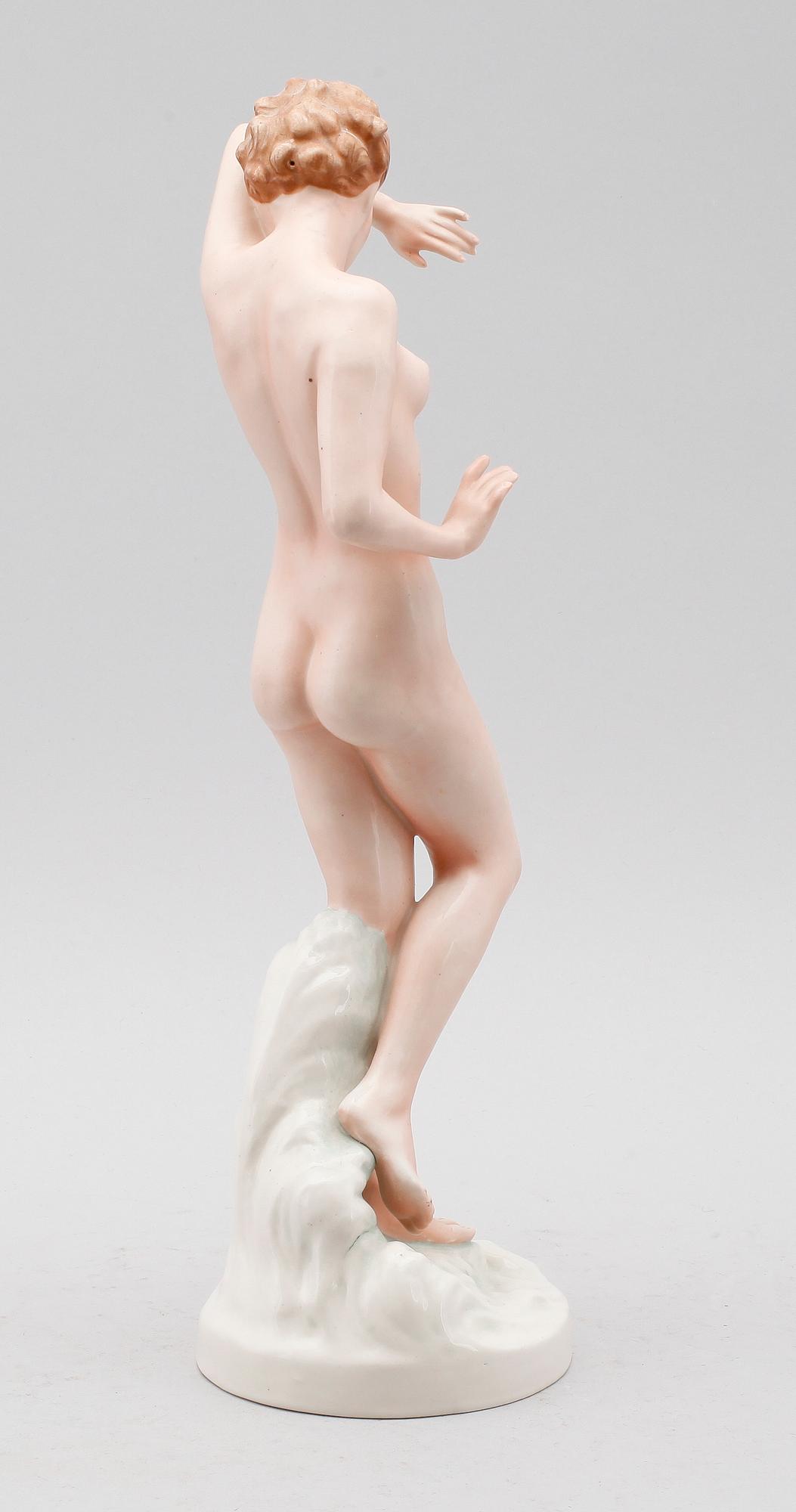 FIGUR, porslin, Royal Dux, 1900-talets första hälft.
