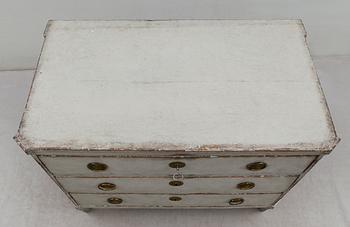 BYRÅ, sengustaviansk, omkring år 1800.