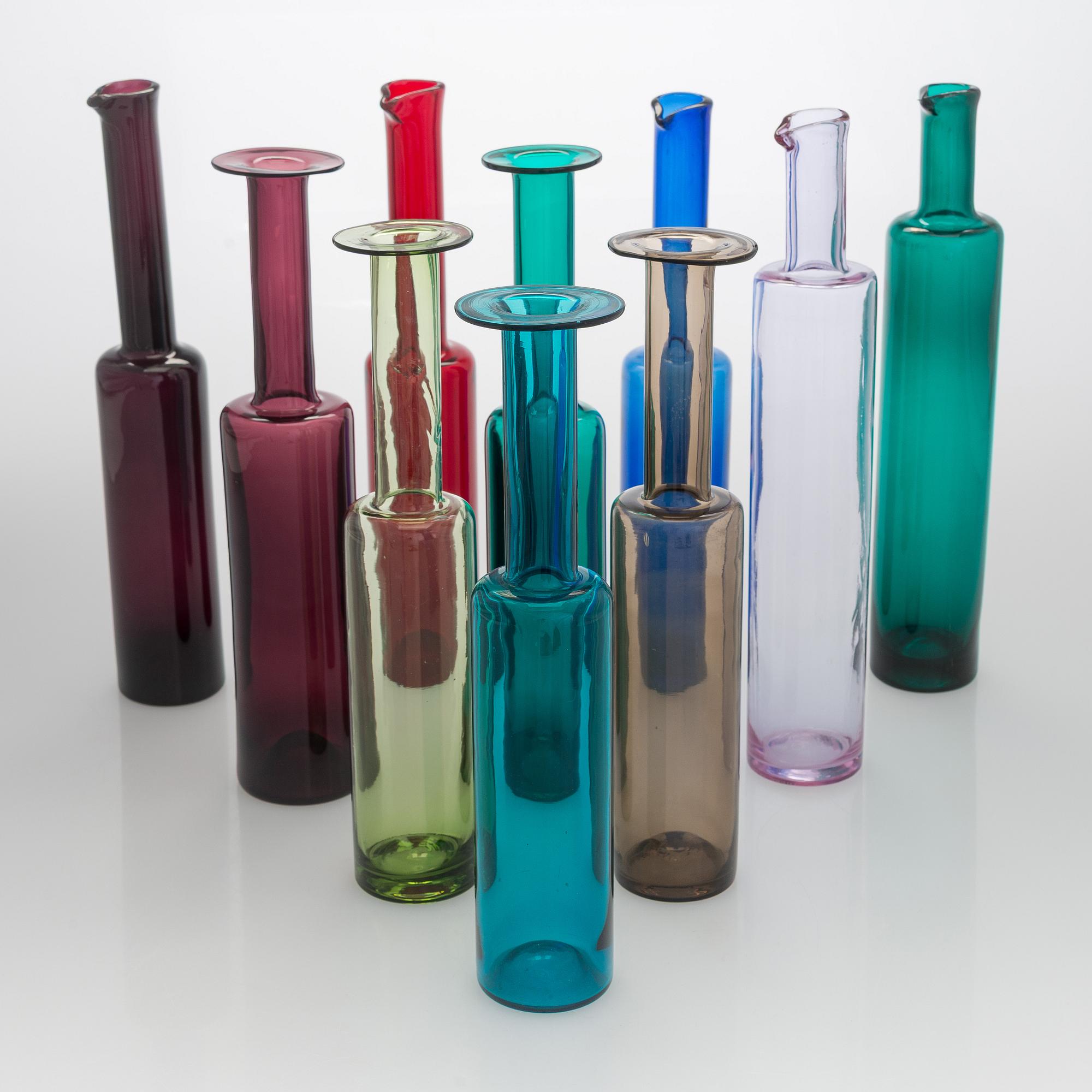 Nanny Still, a set of ten bottles signed Riihimäen Lasi O.Y Nanny Still.