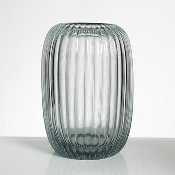 Wilhelm Wagenfeld, a cut glass vase, Vereinigte Lausitzer Glaswerke, Weißwasser, circa 1937.