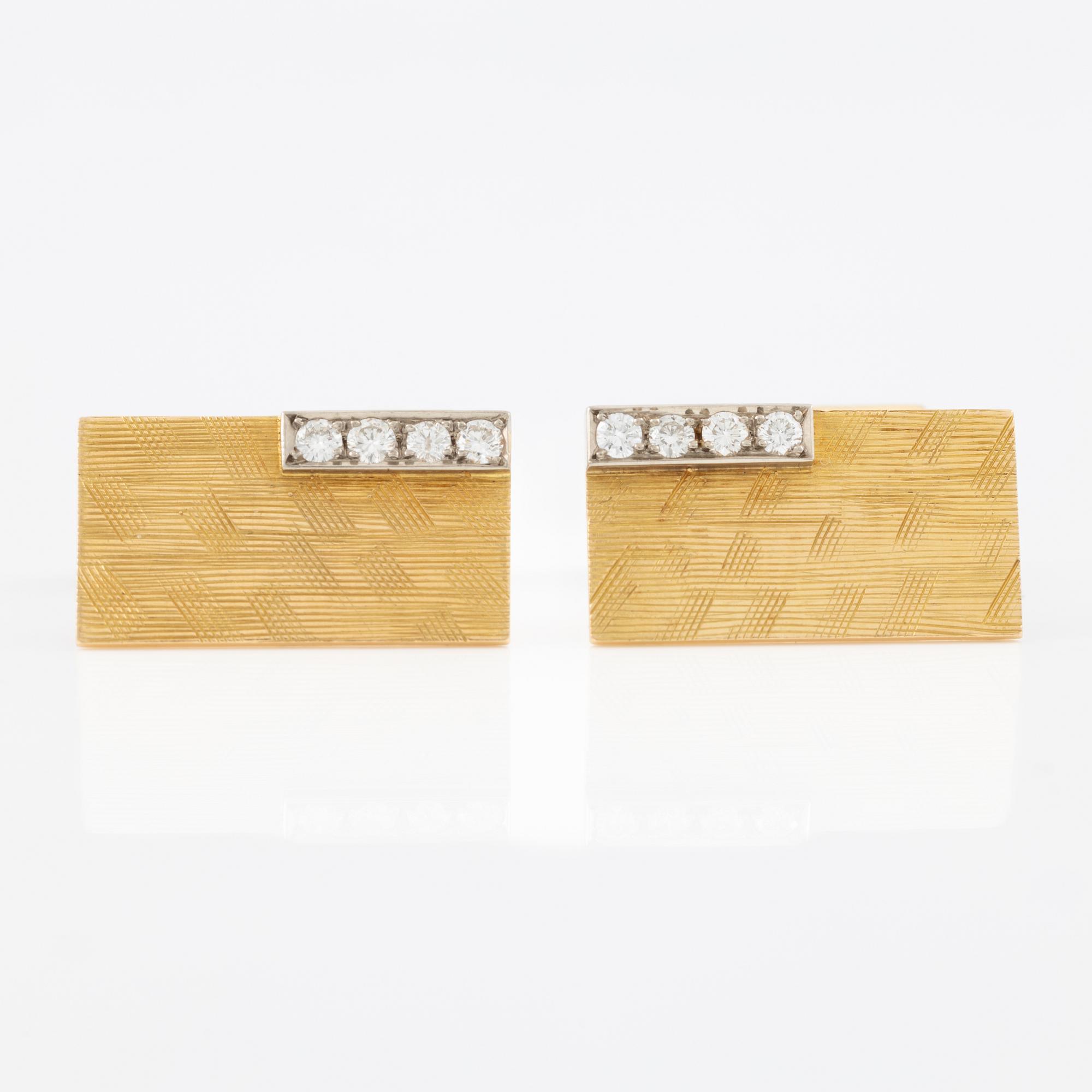 Cufflinks, a pair, 18K gold with brilliant-cut diamonds. 1970s.